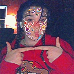 Meet your Posher, Hazelmayy